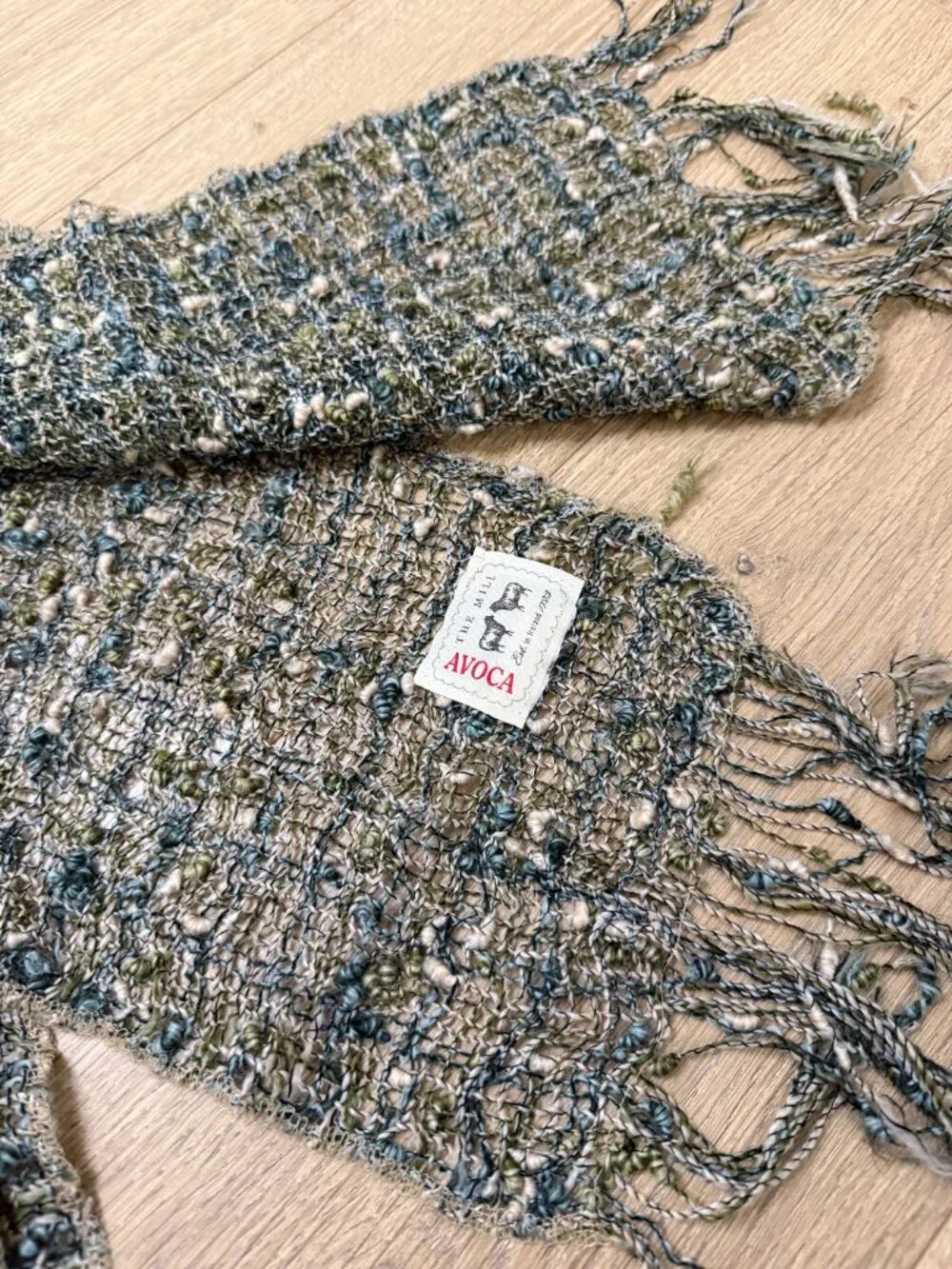 AVOCA The Mill Ireland Handweavers Cream, Blue, Grn Knotty Textured Scarf Fringe